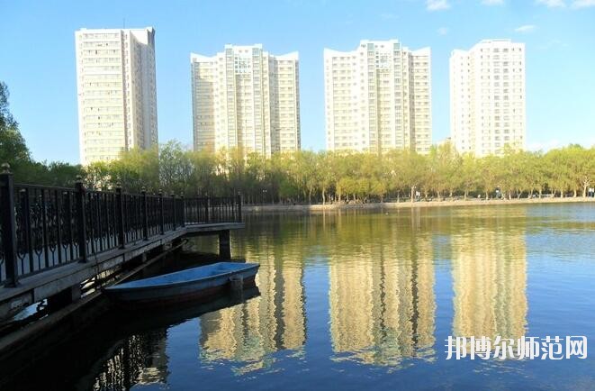 新疆大學(xué)師范學(xué)院招生辦聯(lián)系電話(huà)
