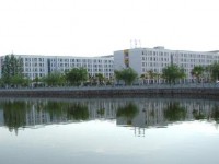 江漢藝術(shù)職業(yè)師范學(xué)院2023年學(xué)費(fèi)、收費(fèi)多少