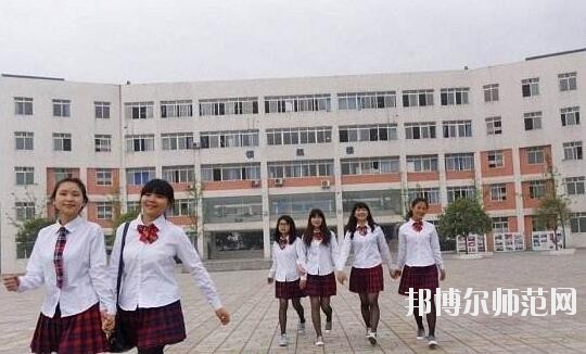 成都工程職業(yè)技術幼兒師范學校2018年報名條件、招生對象