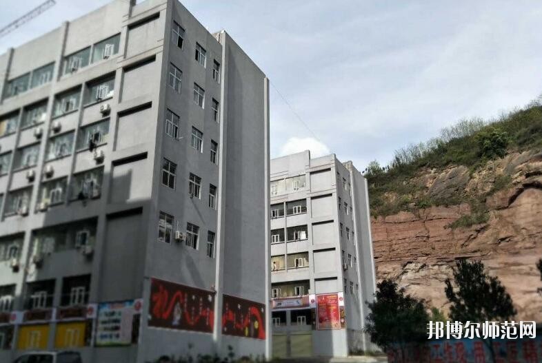 達(dá)州全星職業(yè)技術(shù)幼兒師范學(xué)校2019年報名條件、招生對象