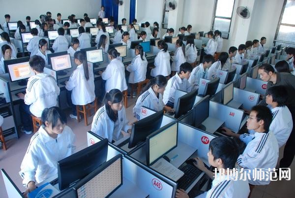 閻良區(qū)師范職業(yè)中學怎么樣、好不好