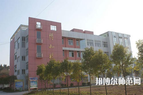 遂寧安居職業(yè)高級幼兒師范中學(xué)2020年報名條件、招生要求、招生對象