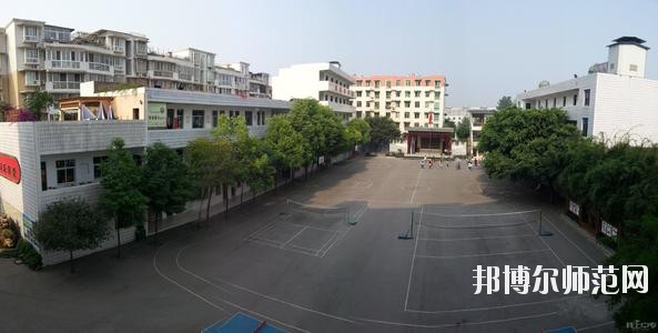 天府新區(qū)成人中等專業(yè)幼兒師范學(xué)校2020年報(bào)名條件、招生要求、招生對(duì)象