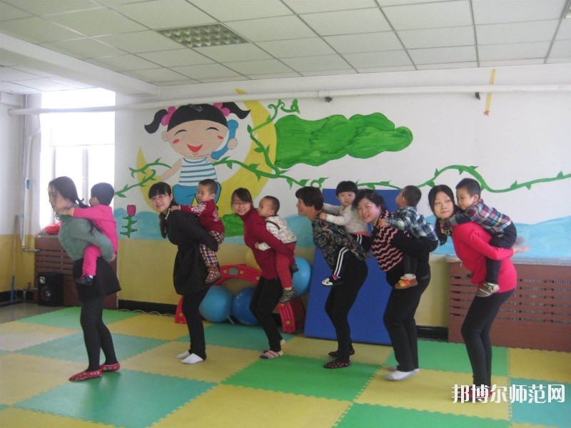 黃石2020年幼師學(xué)校中專升大?？际裁? width=