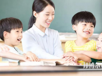 金昌2020年幼師學(xué)校中專升大?？际裁? /><b>金昌2020年幼師學(xué)校中專升大?？际裁?/b><span>2020-04-20 14:47</span><p>幼師學(xué)校中專升大專考什么?在現(xiàn)在這個(gè)看學(xué)歷的社會(huì)，學(xué)歷文憑當(dāng)然是越高越好，很多現(xiàn)在讀中專的學(xué)生都會(huì)考慮參加單招考試或者是</p></a></li>
            <li><a href=