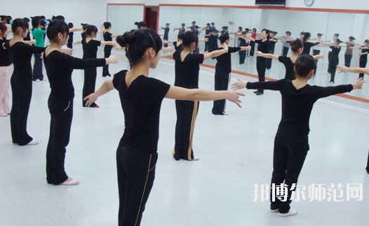 白銀2020年中專幼師學(xué)?？梢钥即髮? width=