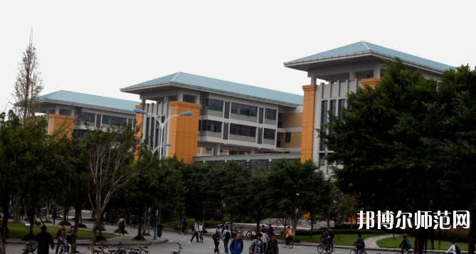 重慶微電子工業(yè)幼師學(xué)校怎么樣、好不好