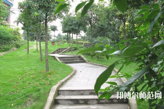 重慶市工業(yè)幼師學(xué)校怎么樣、好不好