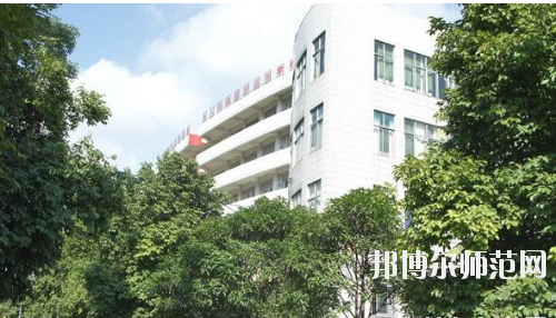 廣西現(xiàn)代職業(yè)技術(shù)師范學(xué)院怎么樣、好不好