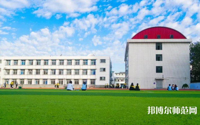 唐山第一幼兒師范職業(yè)中等專業(yè)學(xué)校2023年報(bào)名條件、招生要求、招生對(duì)象