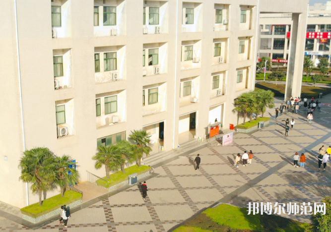 寶雞職業(yè)技術(shù)師范學(xué)院2023年學(xué)費(fèi)、收費(fèi)多少