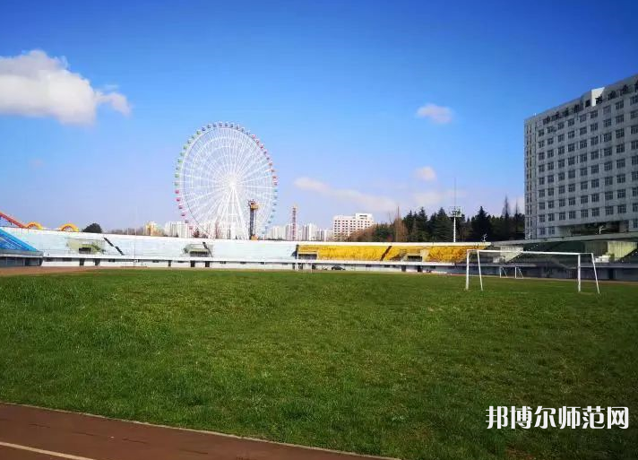 冊亨幼師職業(yè)高級中學校2023年報名條件、招生要求、招生對象