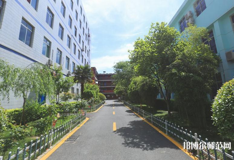 西安綜合幼師職業(yè)中等專業(yè)學(xué)校2023年學(xué)費、收費多少