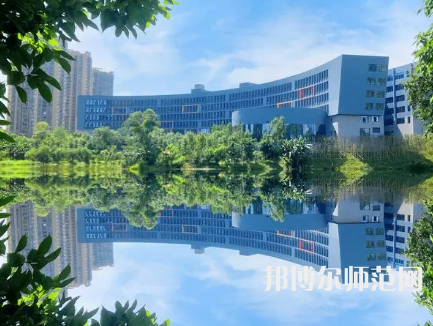 重慶師范大學(xué)涉外商貿(mào)學(xué)院銅梁校區(qū)2023年怎么樣、好不好 