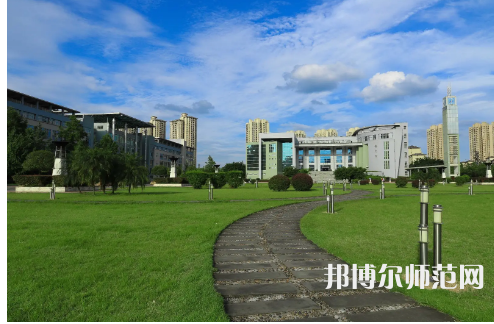 重慶文理學(xué)院2023年學(xué)費(fèi)、收費(fèi)多少 