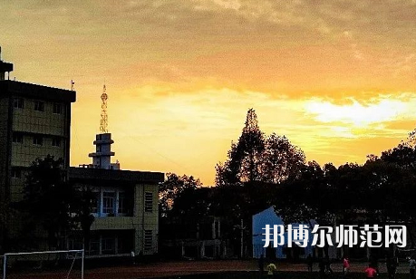 黃岡師范學(xué)院2023年報(bào)名條件、招生要求、招生對象