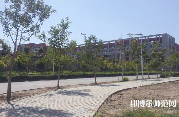 烏魯木齊職業(yè)師范大學2023年報名條件、招生要求、招生對象