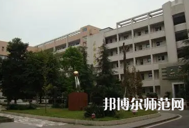 2023年隆昌城關(guān)幼兒師范職業(yè)中學(xué)報(bào)名條件、招生對(duì)象