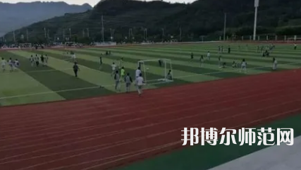 2023年云南師范大學(xué)附屬易門(mén)中學(xué)報(bào)名條件、招生對(duì)象