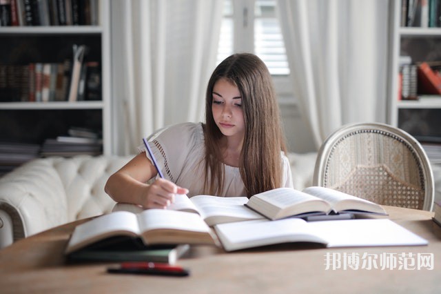 新疆大學(xué)師范學(xué)院南校區(qū)介紹、地址
