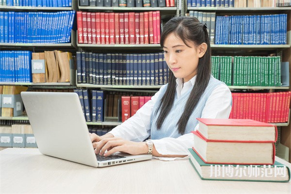 烏魯木齊職業(yè)師范大學介紹、地址