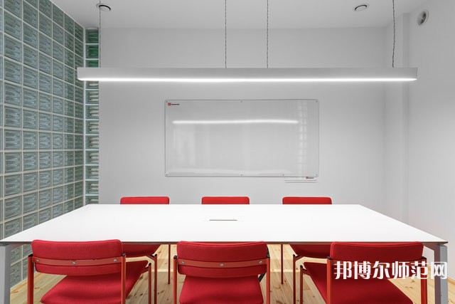 阿克蘇職業(yè)技術師范學院介紹、地址