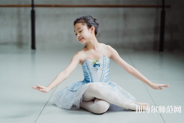 云南工業(yè)幼兒師范高級技工學(xué)校介紹、地址